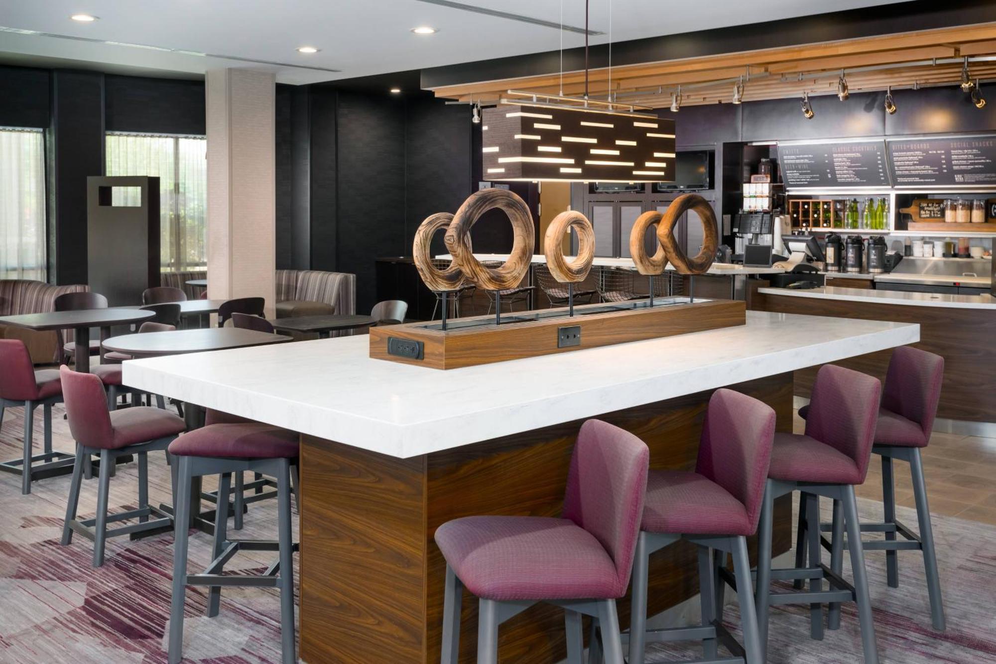 צ'יקטווואגה Courtyard By Marriott Buffalo Airport מראה חיצוני תמונה