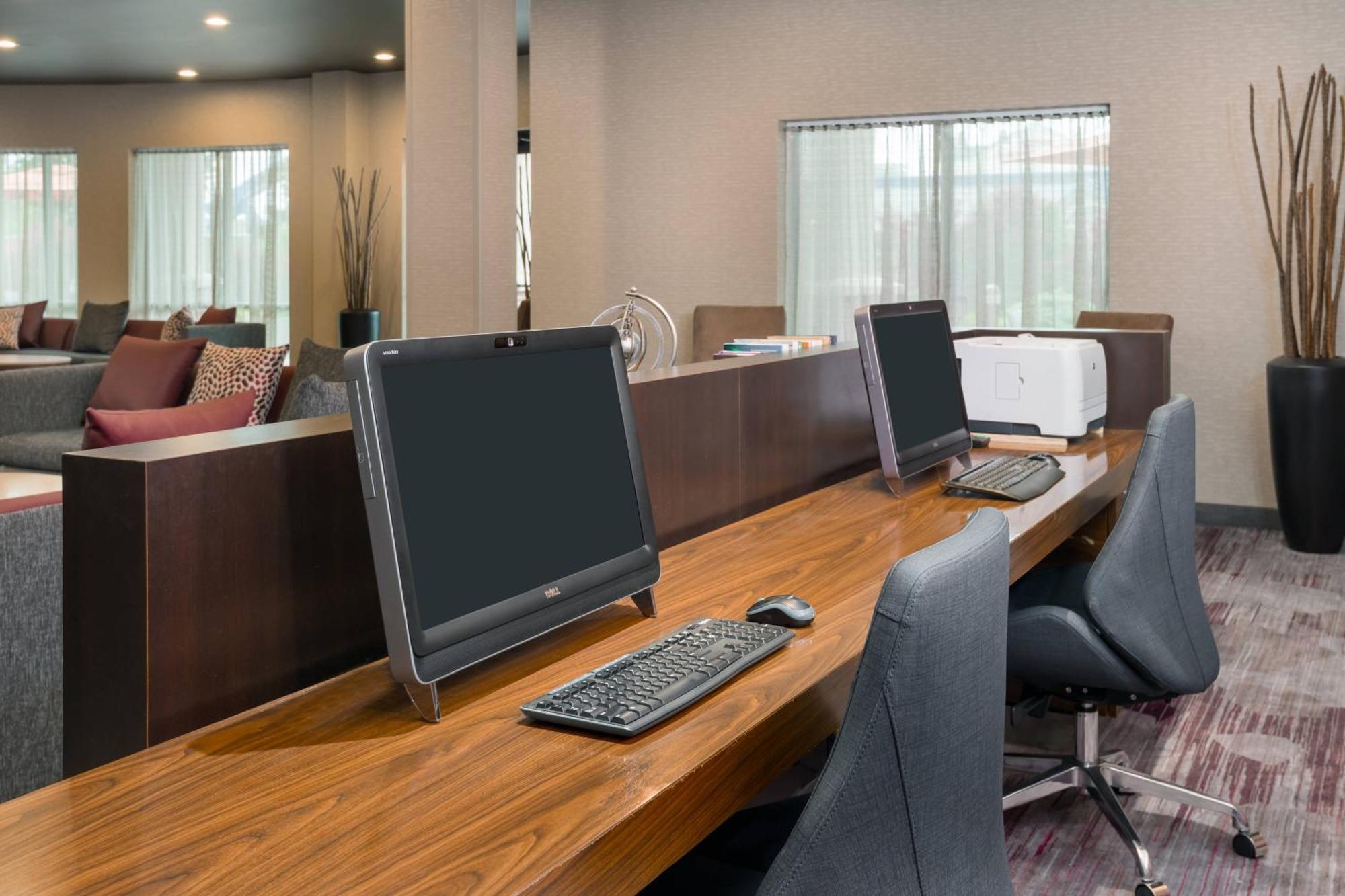 צ'יקטווואגה Courtyard By Marriott Buffalo Airport מראה חיצוני תמונה