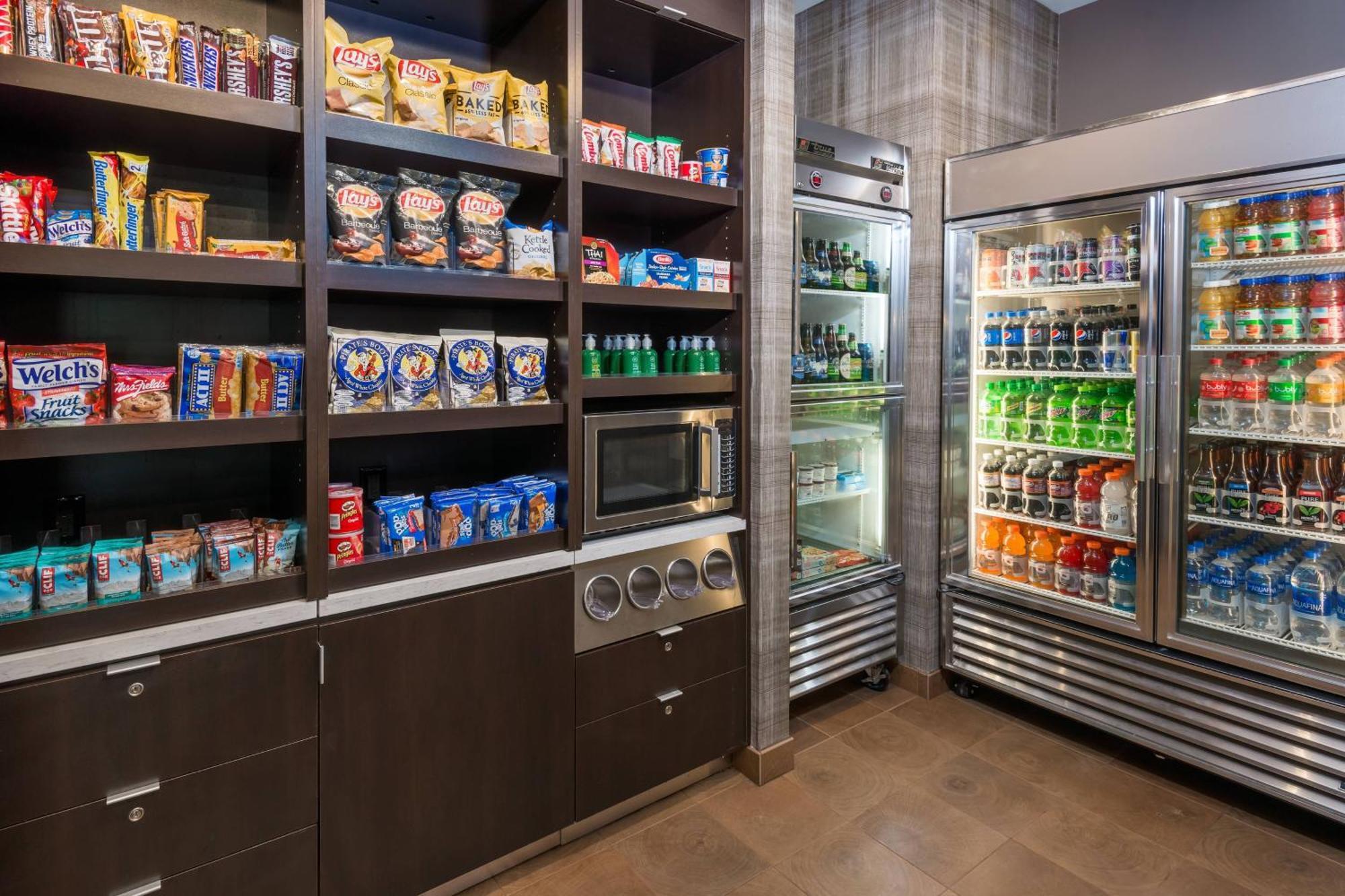 צ'יקטווואגה Courtyard By Marriott Buffalo Airport מראה חיצוני תמונה